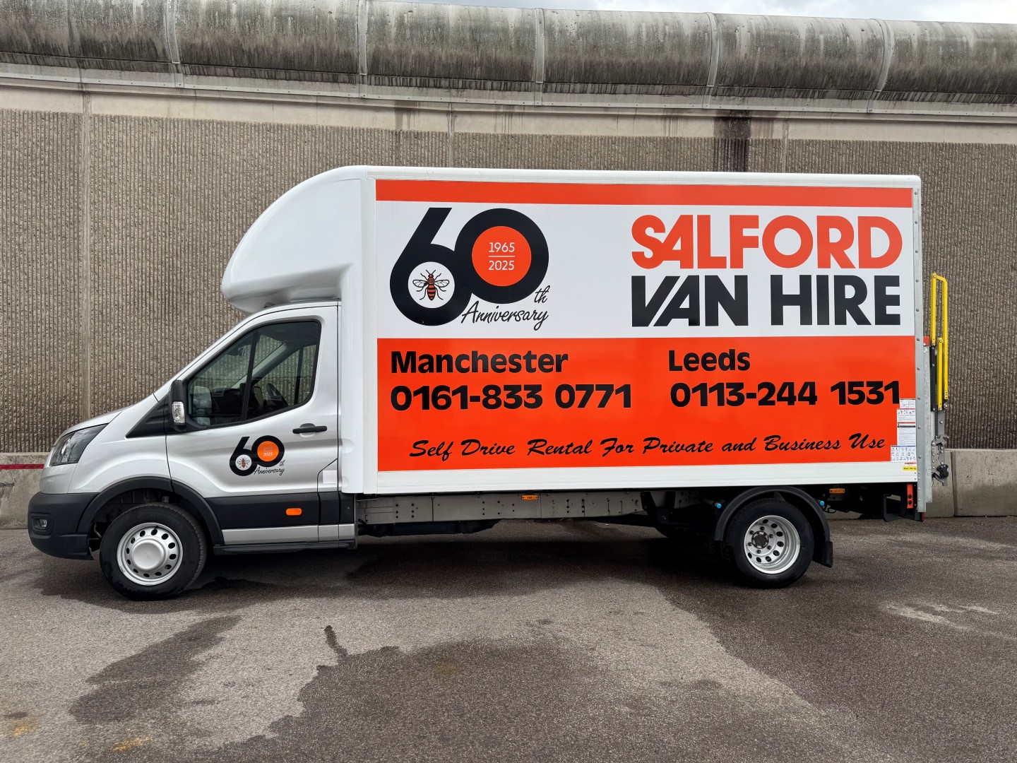 3.5T GVW Tail Lift Luton