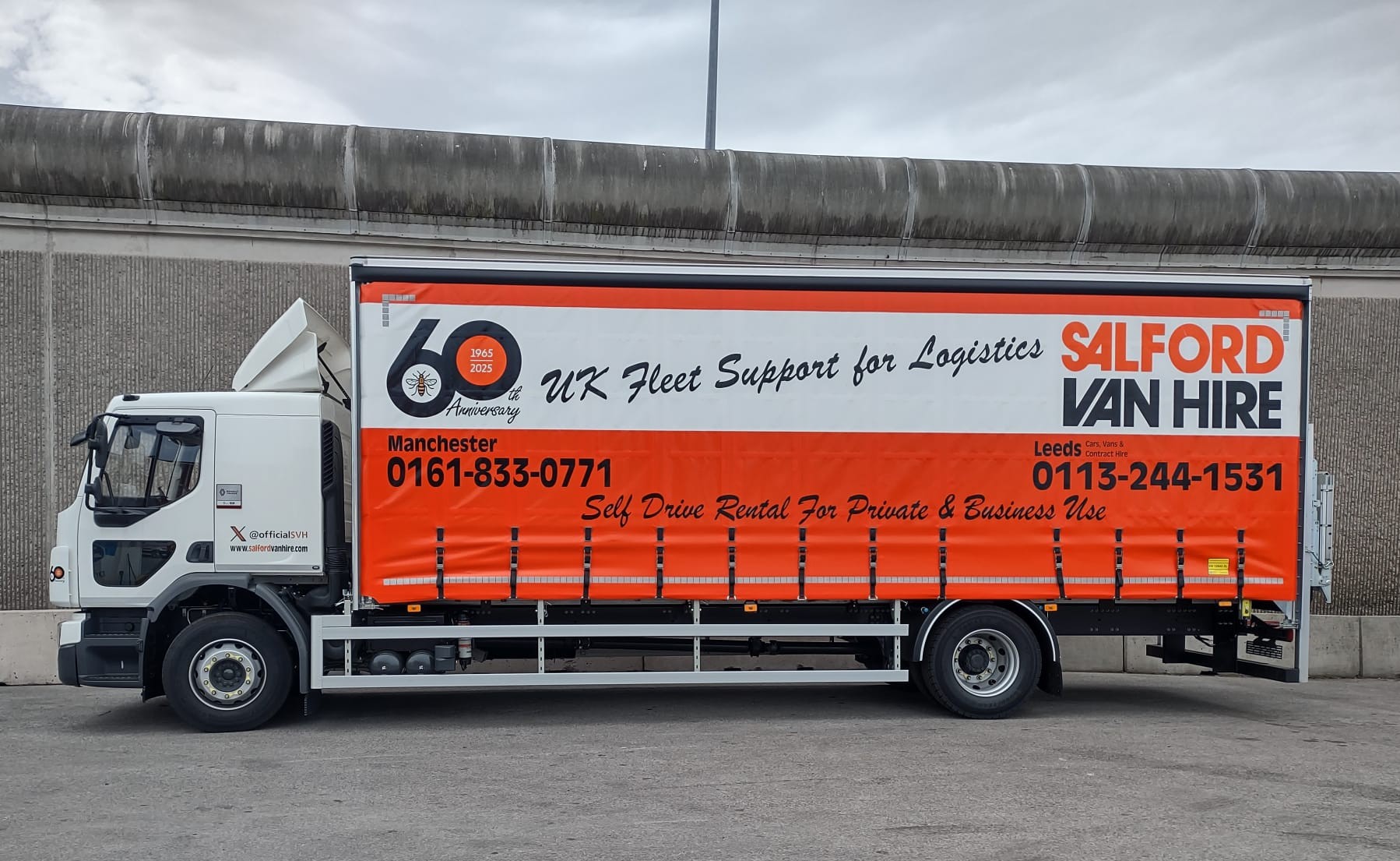 18T GVW Curtainsided HGV / LGV with Tail Lift